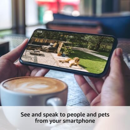 Cameras Surveillance Blink Outdoor 4 Système à 5 Caméras, caméra de sécurité intelligente sans fil, autonomie de deux ans, audio bidirectionnel.